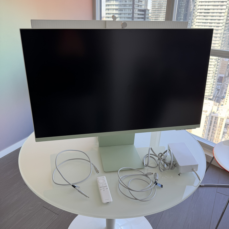 Selling 2x Samsung M8 Displays